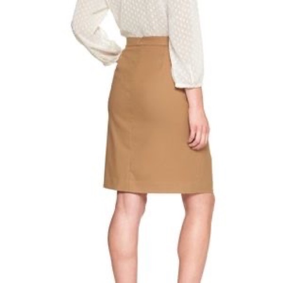 BR Camel Wrap Skirt 0P - Picture 2 of 8